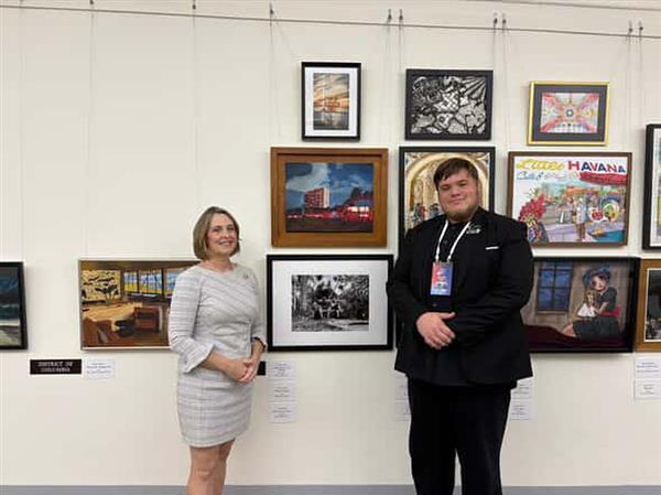 c/o 2026 Visual Artist Henry Peter earned the 2025 Congressional Choice Award (Best of Show). His work is on display in Washington D.C. at the U.S. Capitol for one year!
